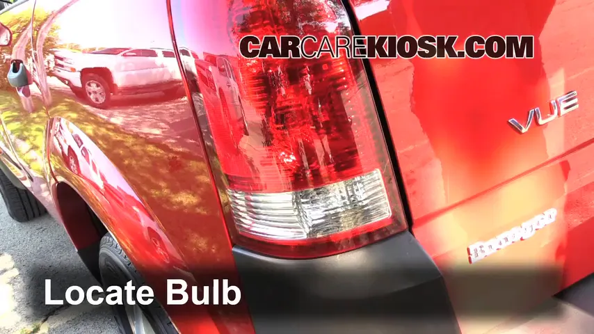 2005 Saturn Vue 2.2L 4 Cyl. Lights Reverse Light (replace bulb)